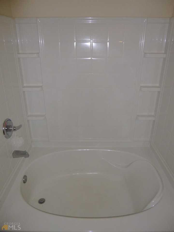 1962 Grove Way - Photo 7 of 10