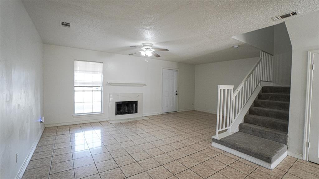 1777 Westerham Dr - Photo 4 of 14