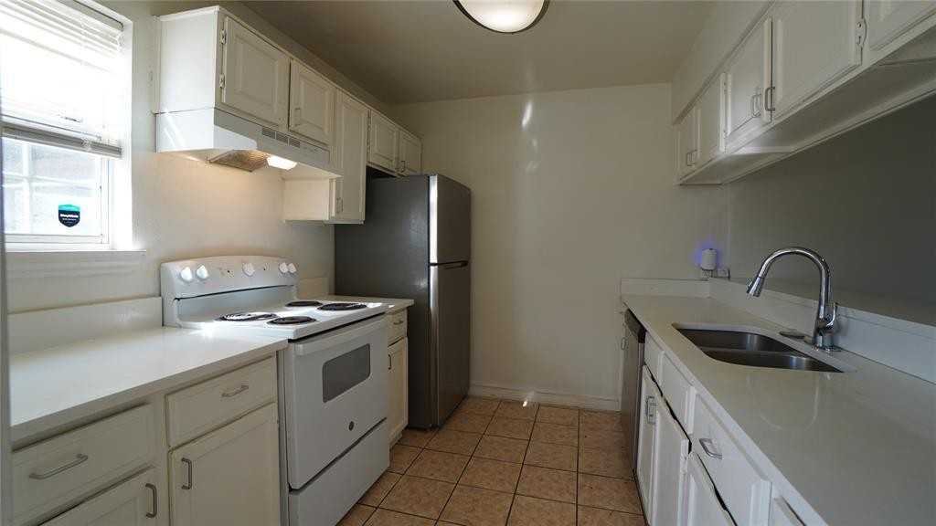 1777 Westerham Dr - Photo 6 of 14