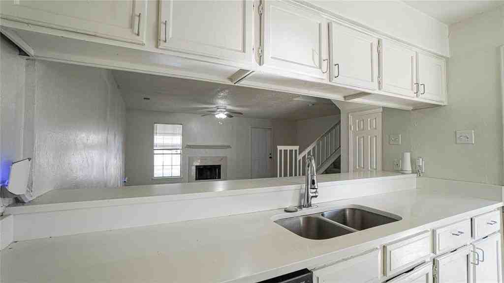 1777 Westerham Dr - Photo 7 of 14