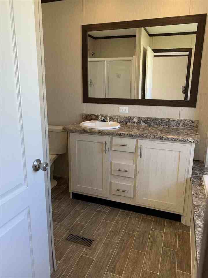 124 Whisper Ridge Ave - Photo 2 of 3