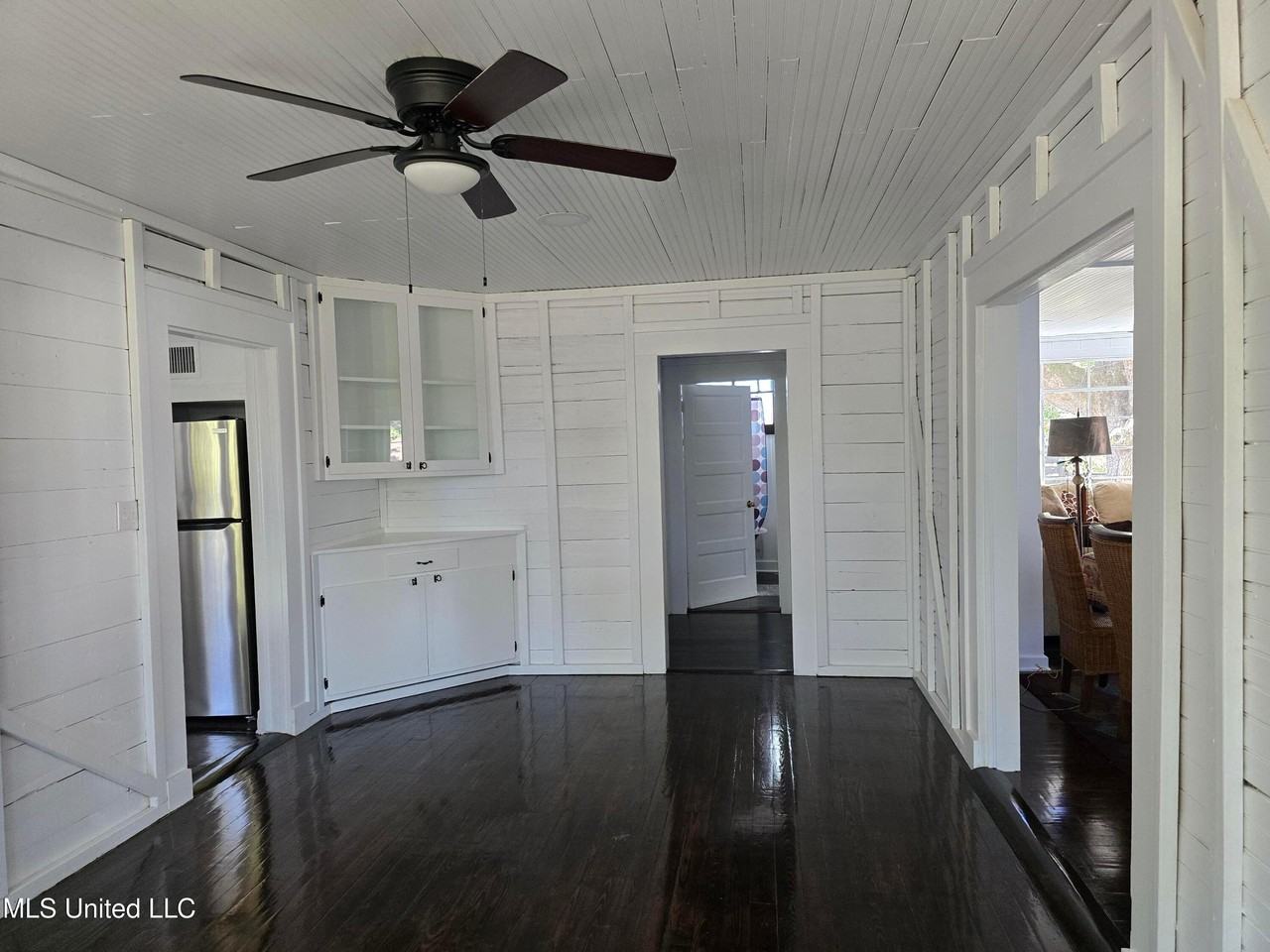 235 Carre Ct - Photo 3 of 37