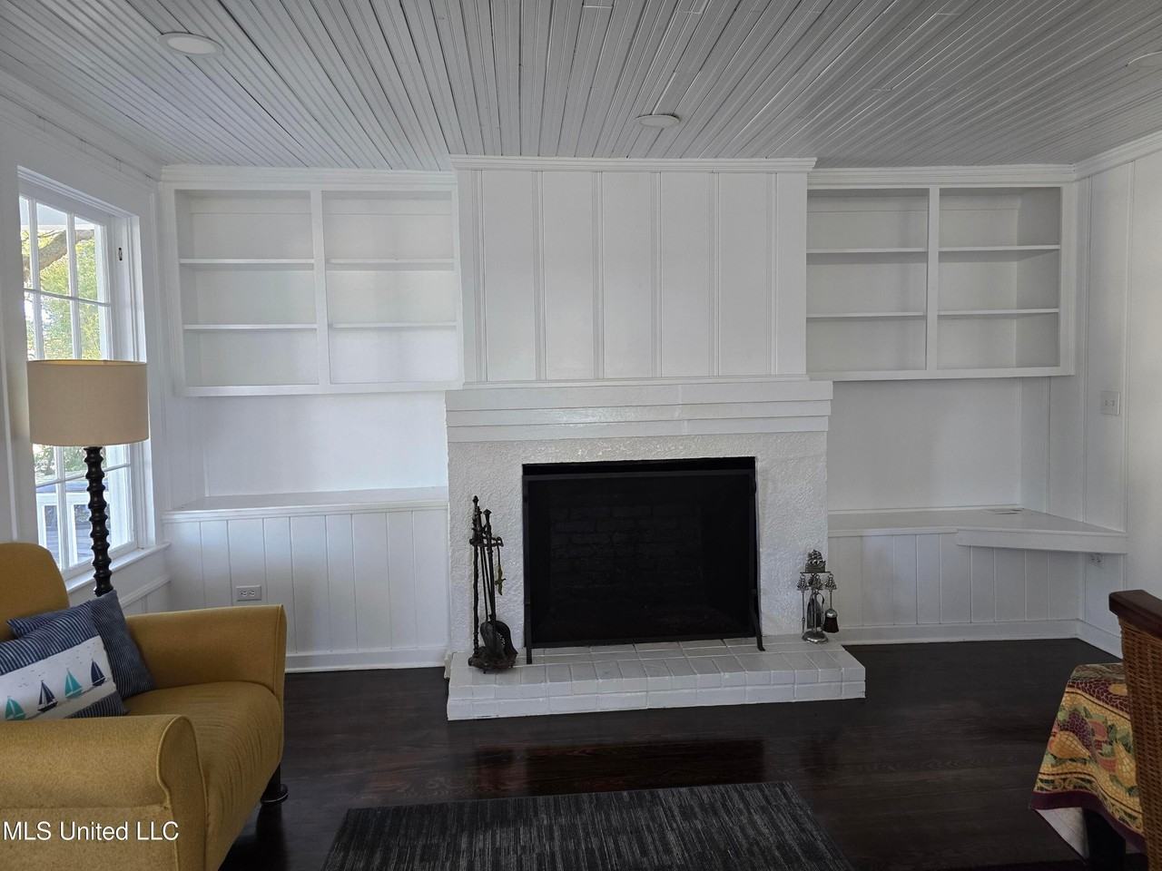 235 Carre Ct - Photo 4 of 37