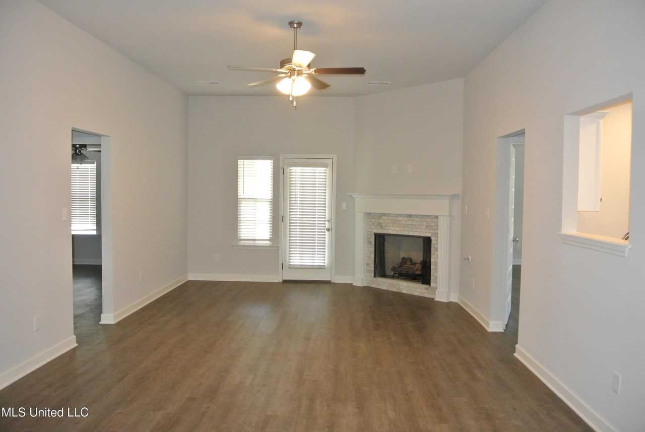 8709 Clark Ave - Photo 2 of 12