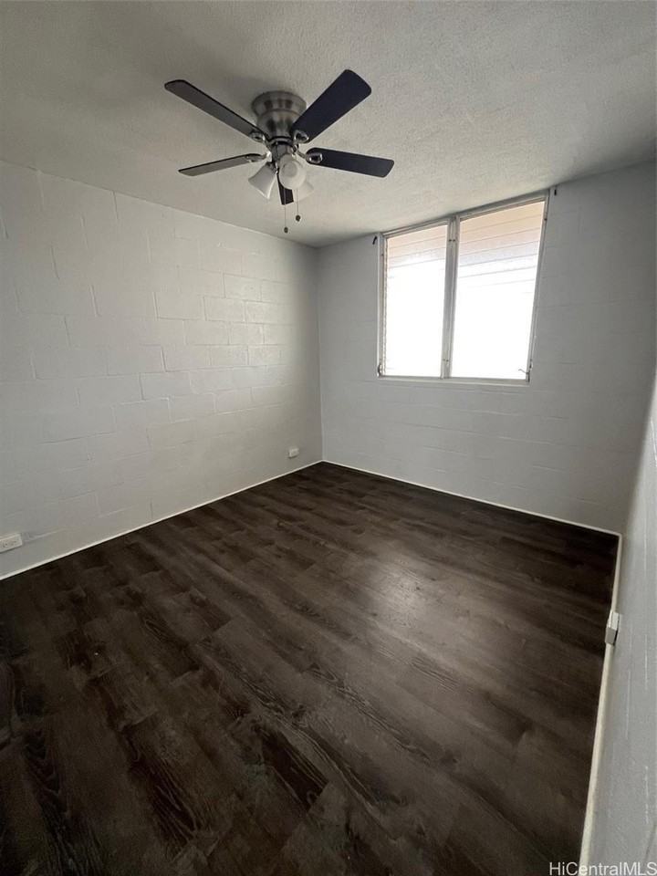 720 Waiakamilo Rd - Photo 3 of 9