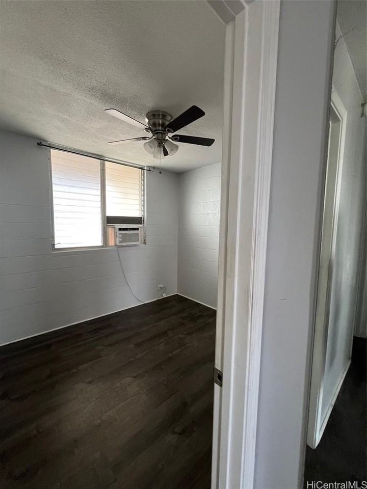 720 Waiakamilo Rd - Photo 5 of 9