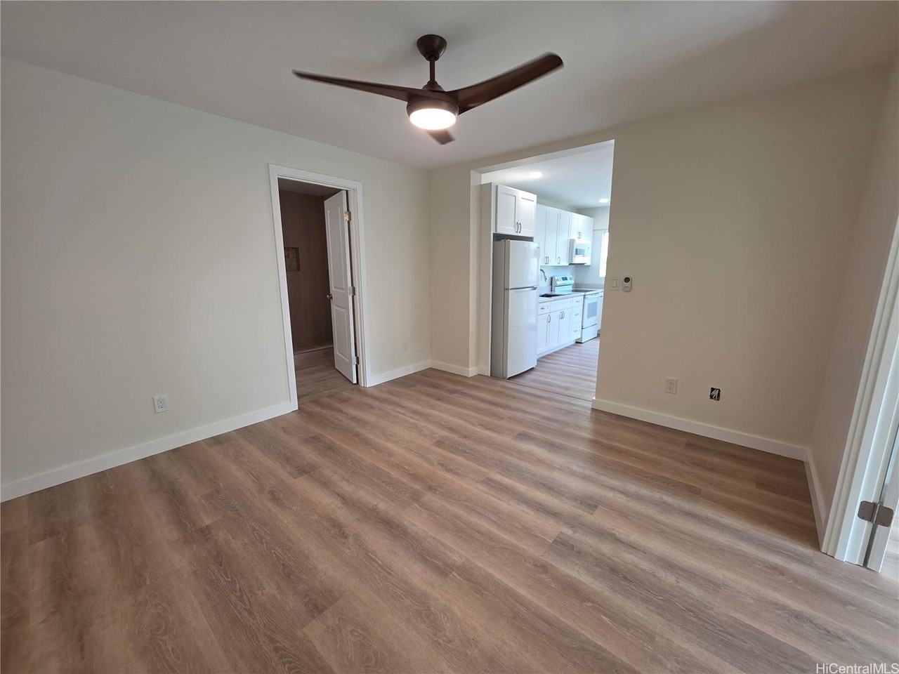 1043 Kainui Dr - Photo 7 of 15