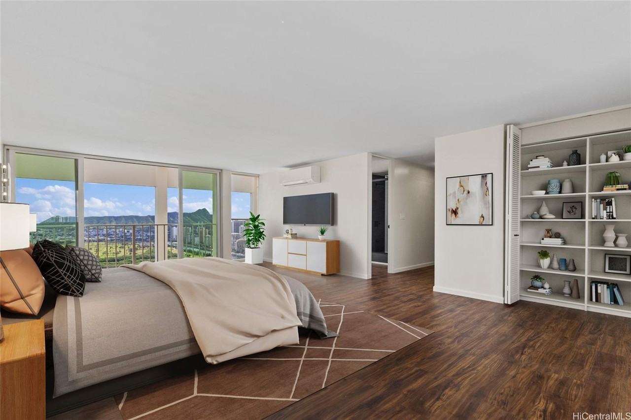 555 University Ave #1 - Photo 3 of 21