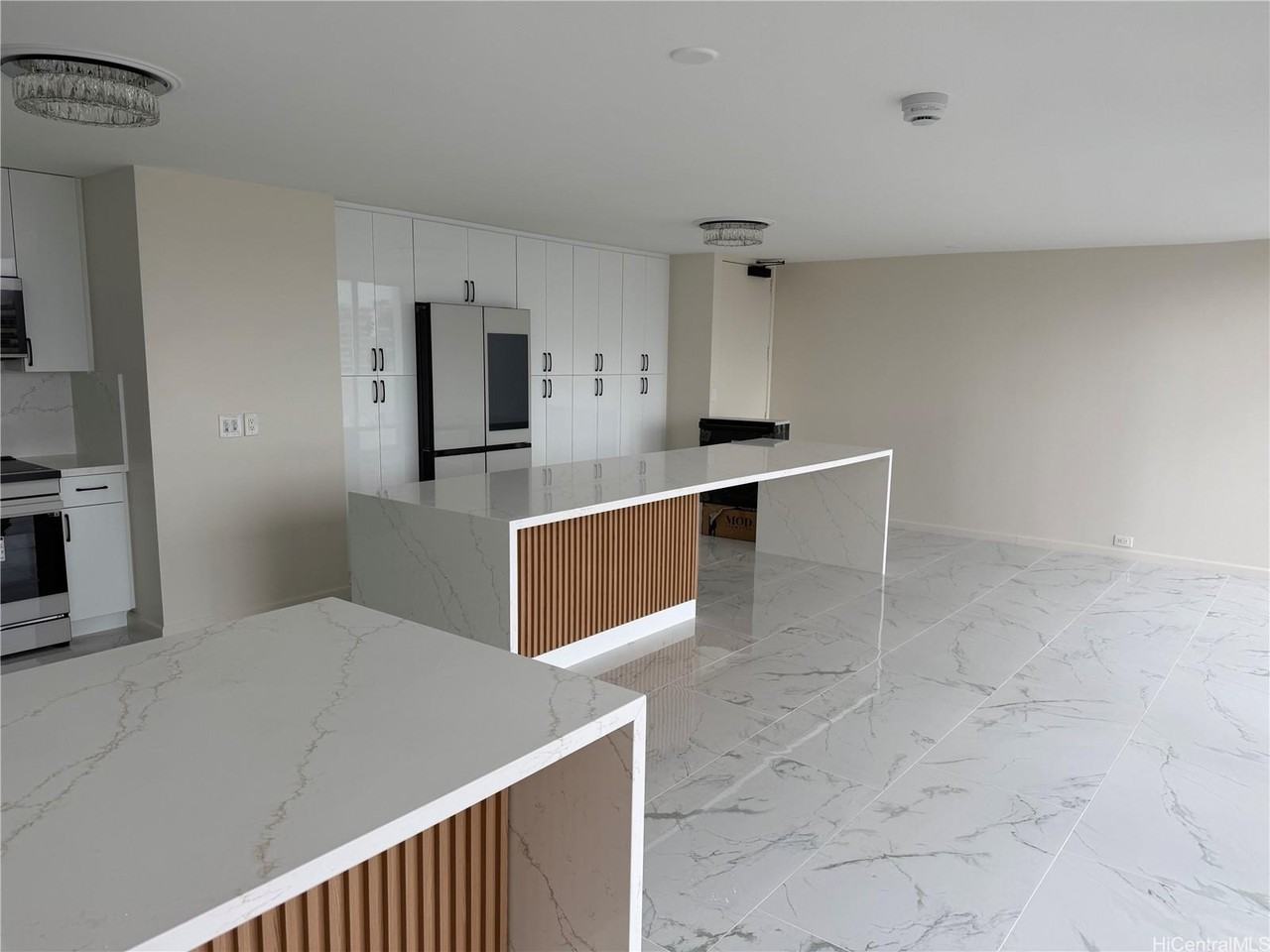 555 University Ave #1 - Photo 7 of 21