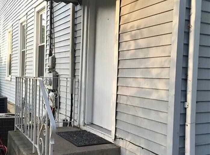 21 W Joliet St #2UP - Photo 2 of 6