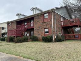 featured image of 4414 Bonnell Dr Nw #B