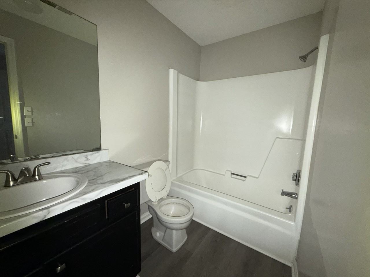 4414 Bonnell Dr Nw #B - Photo 5 of 10