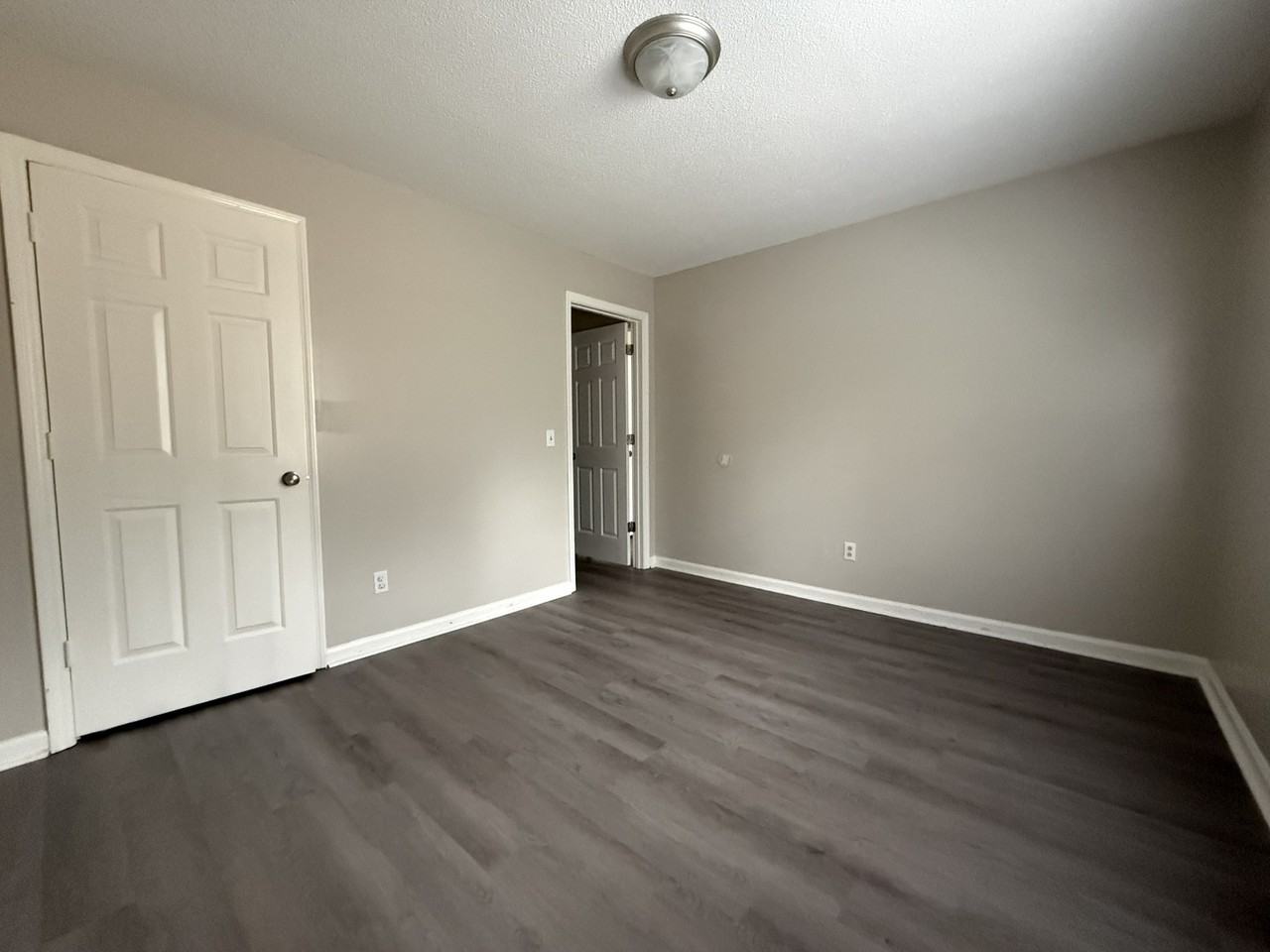 4414 Bonnell Dr Nw #B - Photo 2 of 10