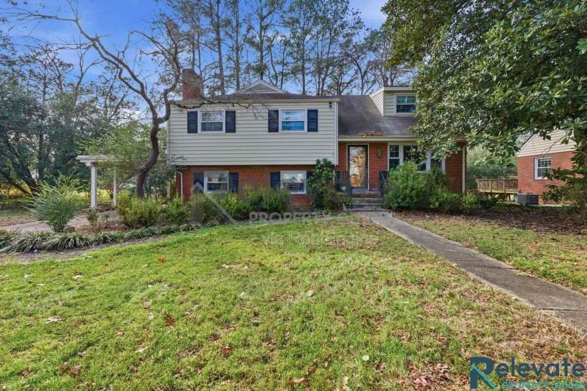 8903 Freestone Ave - Photo 2 of 9