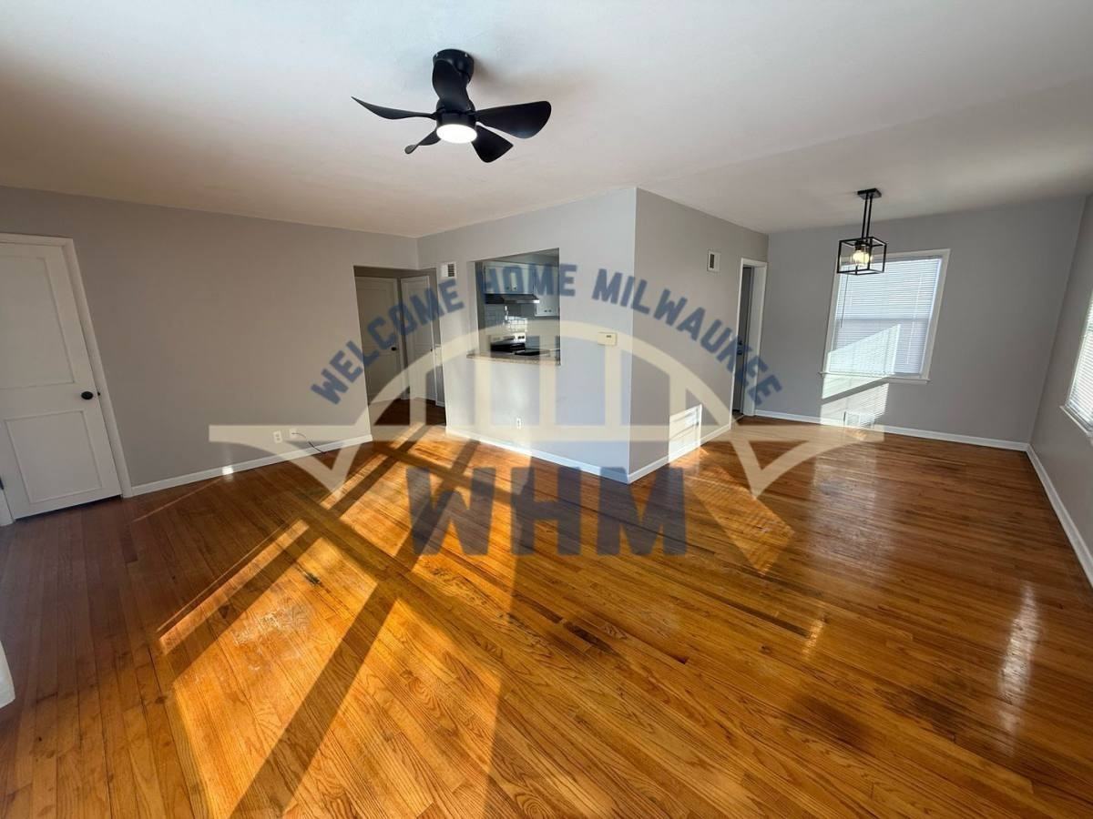 2240 W Lawn Ave - Photo 4 of 5