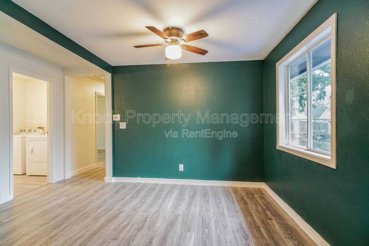 4906 Se 108th Ave - Photo 3 of 10