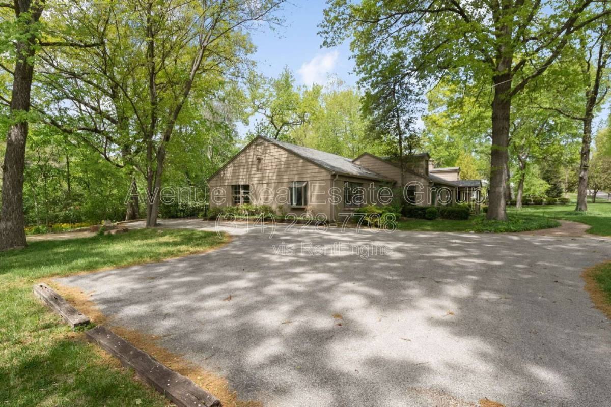 101 Graybridge Rd - Photo 3 of 10