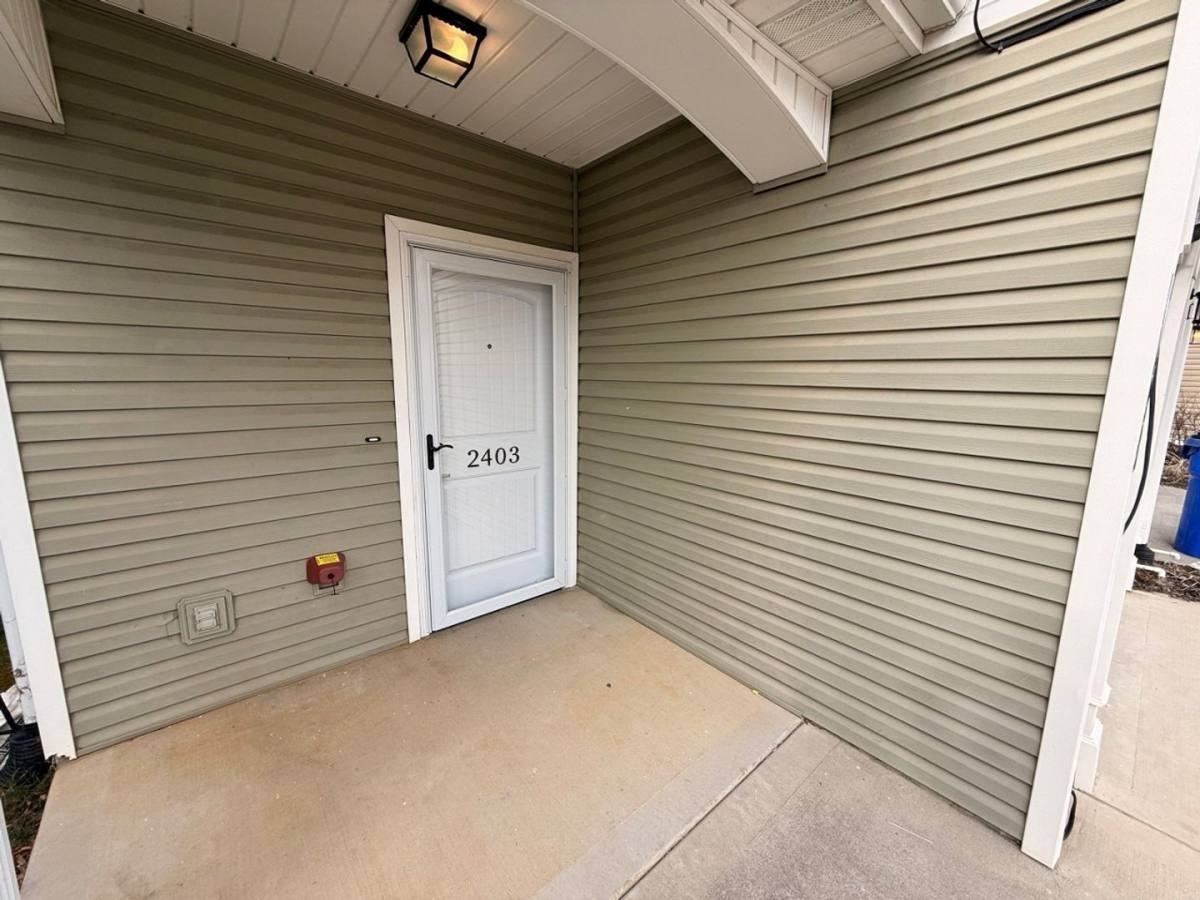 2403 Talbott Way - Photo 2 of 10