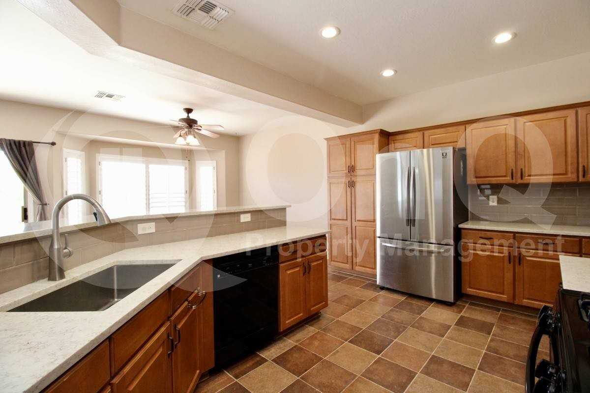 21175 E Alyssa Rd - Photo 3 of 10