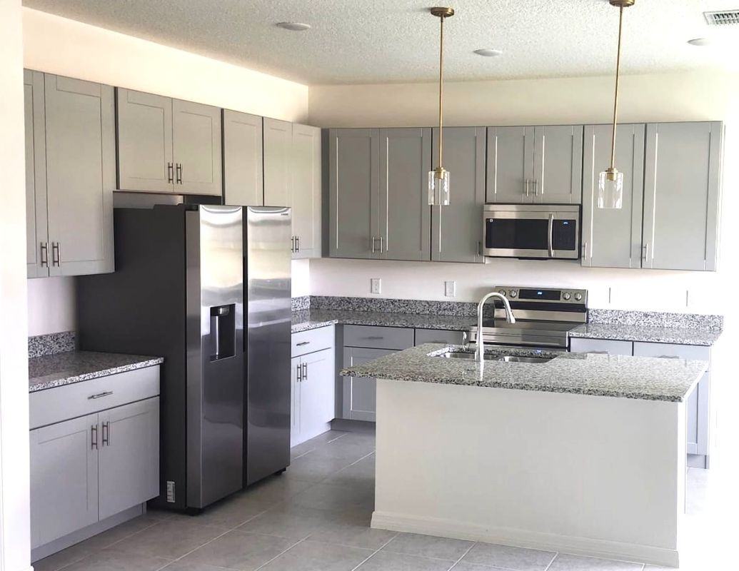 1564 Gardiner St - Photo 2 of 12