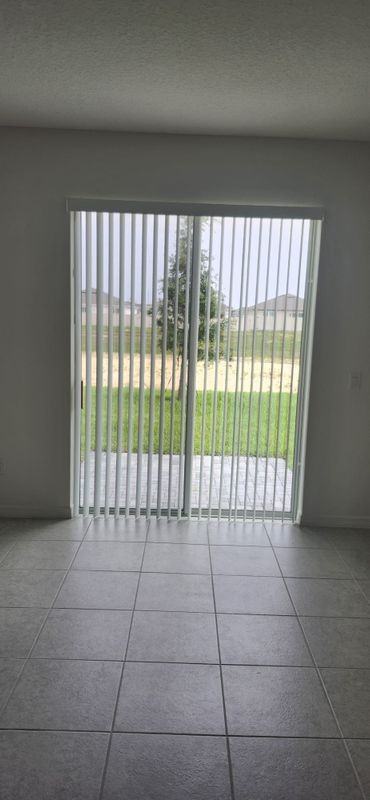 1564 Gardiner St - Photo 4 of 12