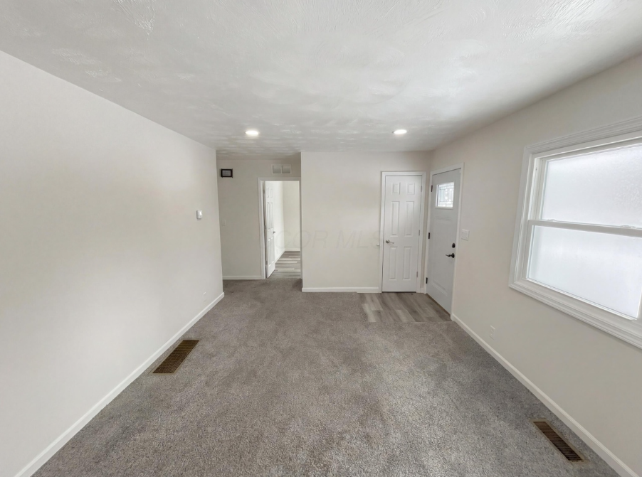 202 Wildwood Ave - Photo 3 of 18