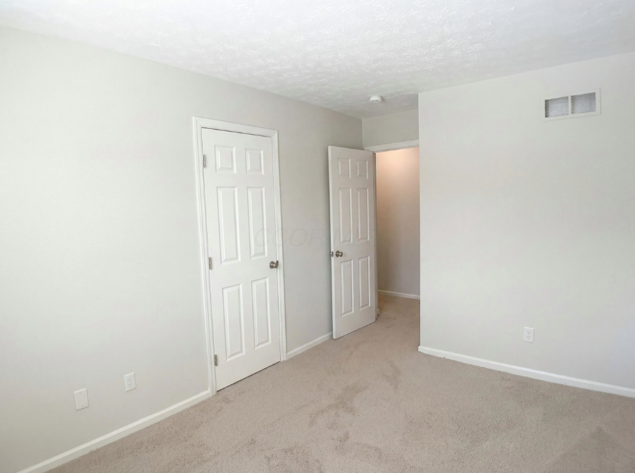 6571 Schenk Ave - Photo 4 of 27