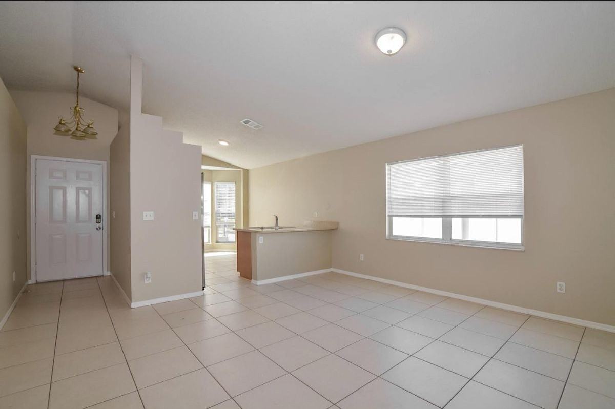 7817 Sagebrush Pl - Photo 2 of 10