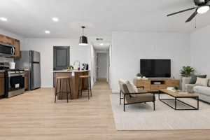 featured image of 1329 E 64th St