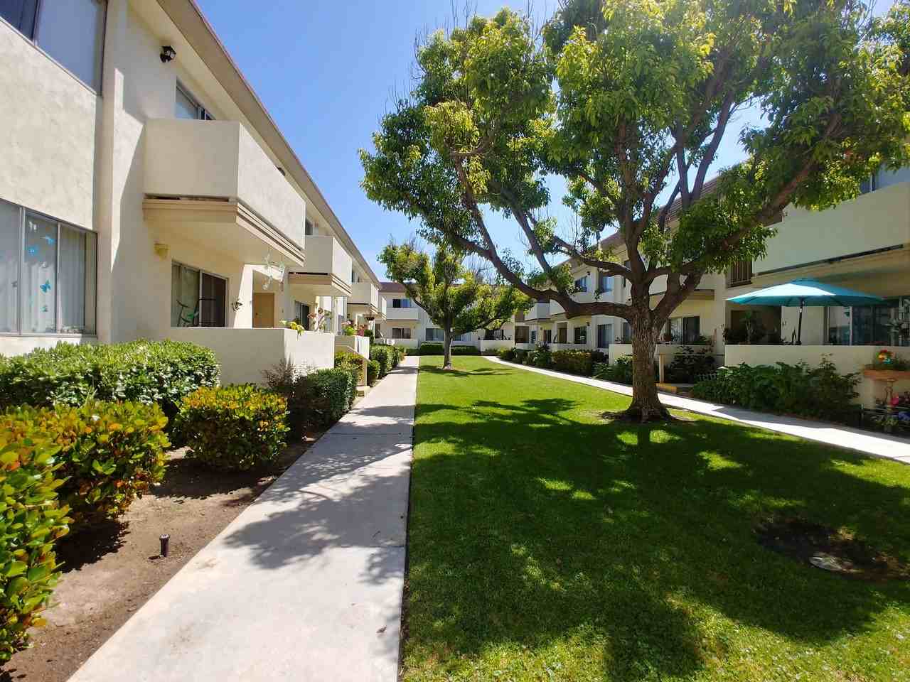 Castle Park Gardens Apartments - Photo 6 of 7