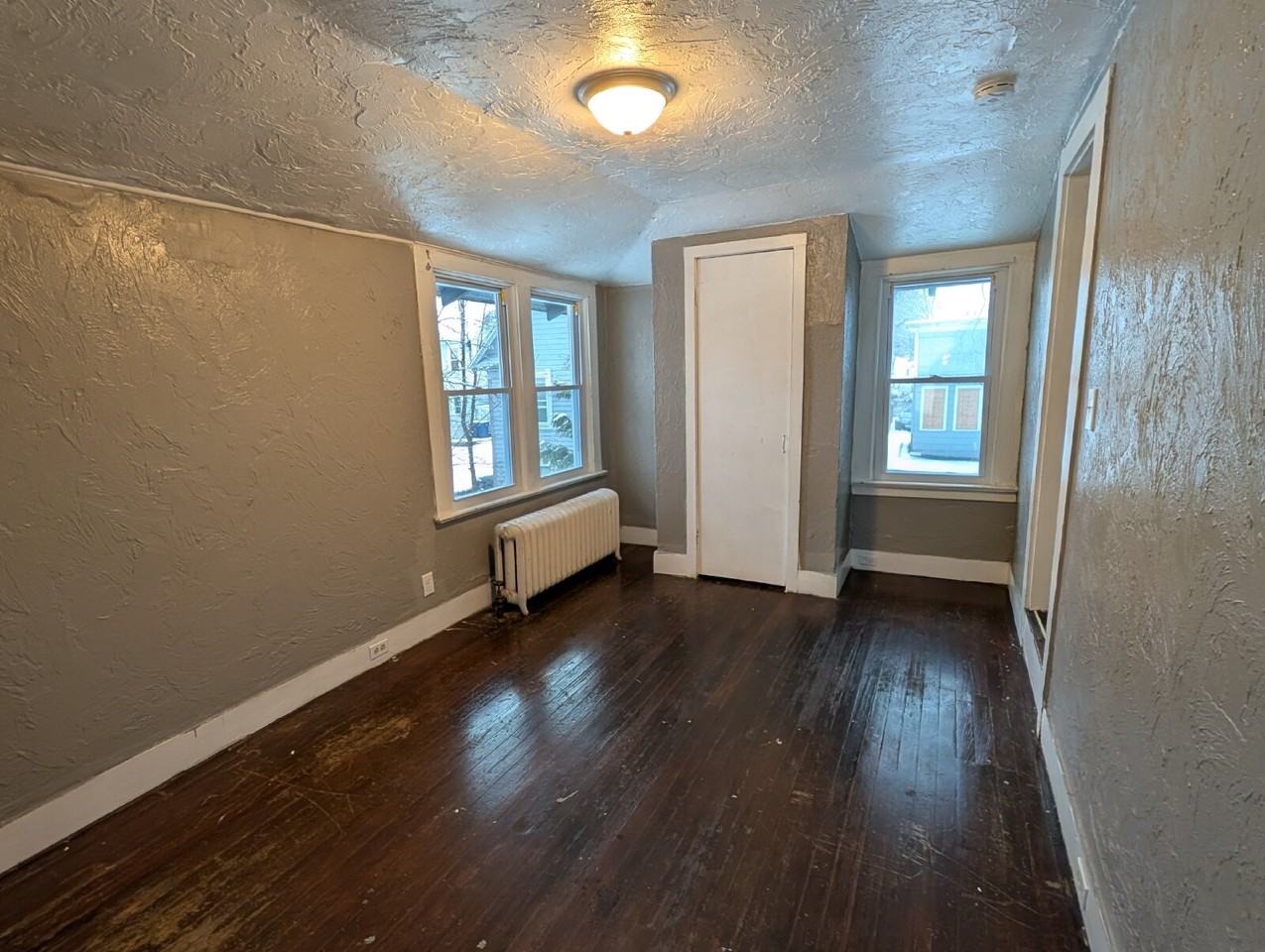 146 Pine St #2B - Photo 5 of 7