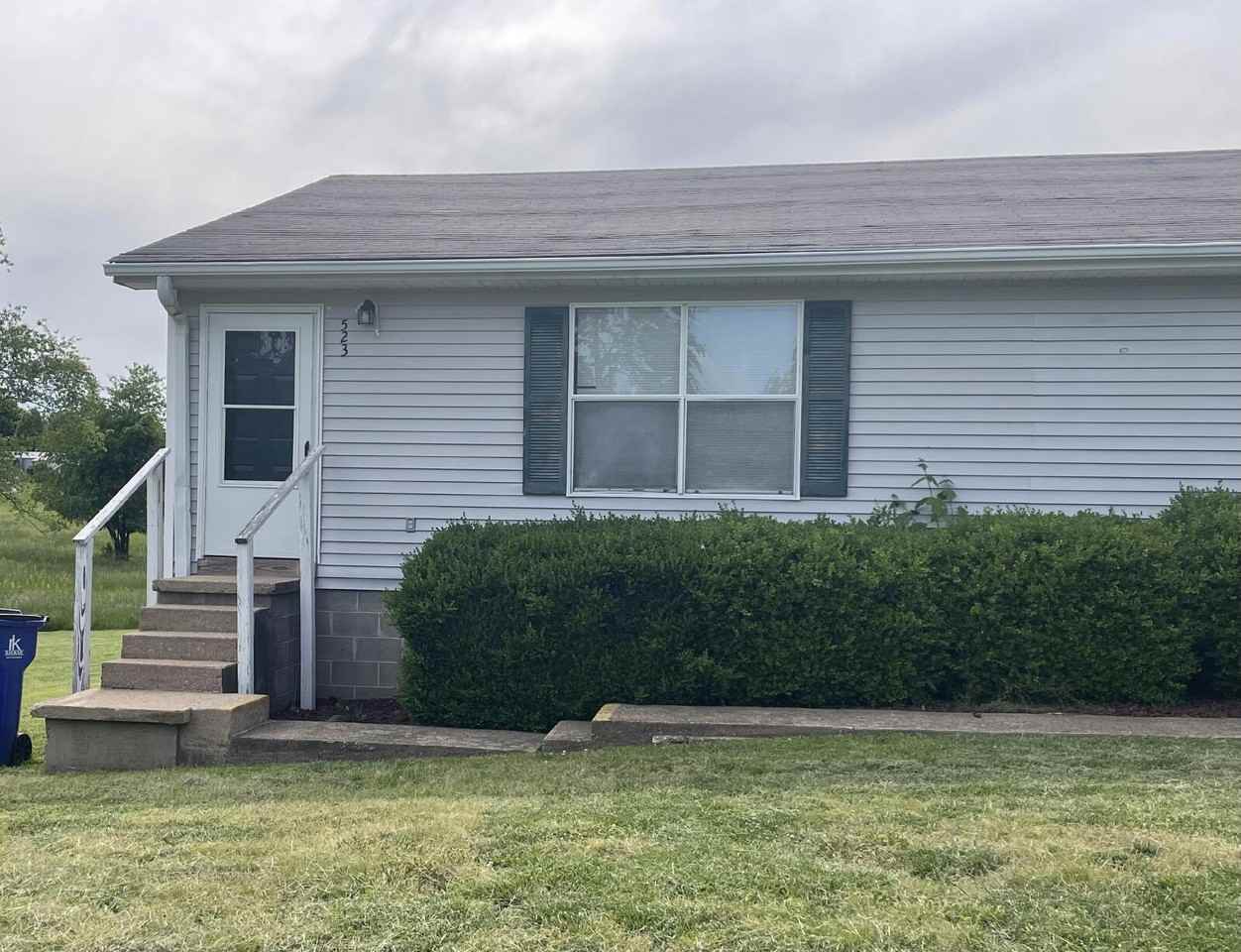 523 Hutchens Rd - Photo 2 of 10