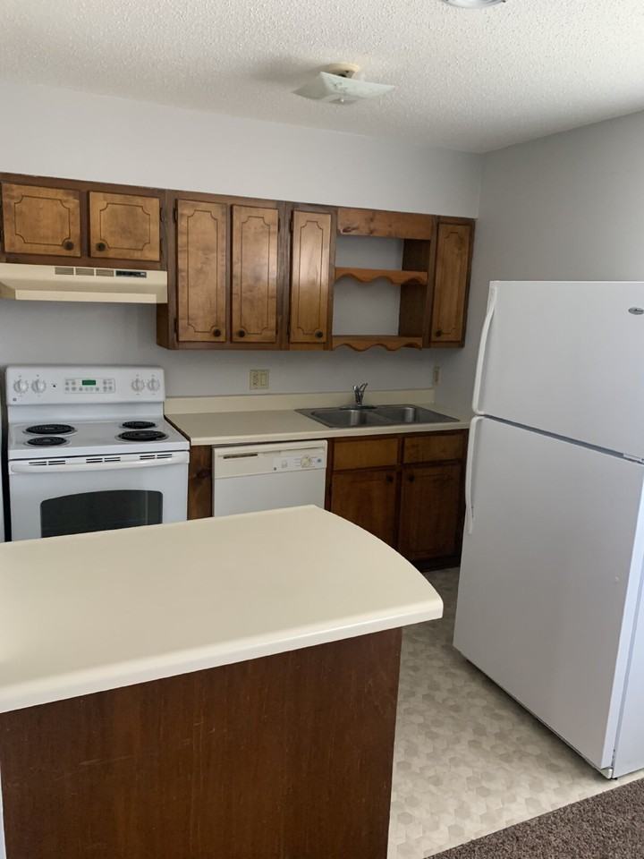 523 Hutchens Rd - Photo 5 of 10