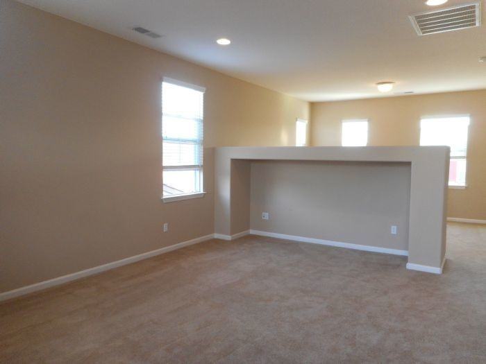 653 W Privado Way - Photo 3 of 8