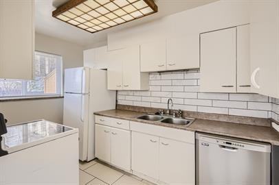 3517 S Downing St - Photo 6 of 12