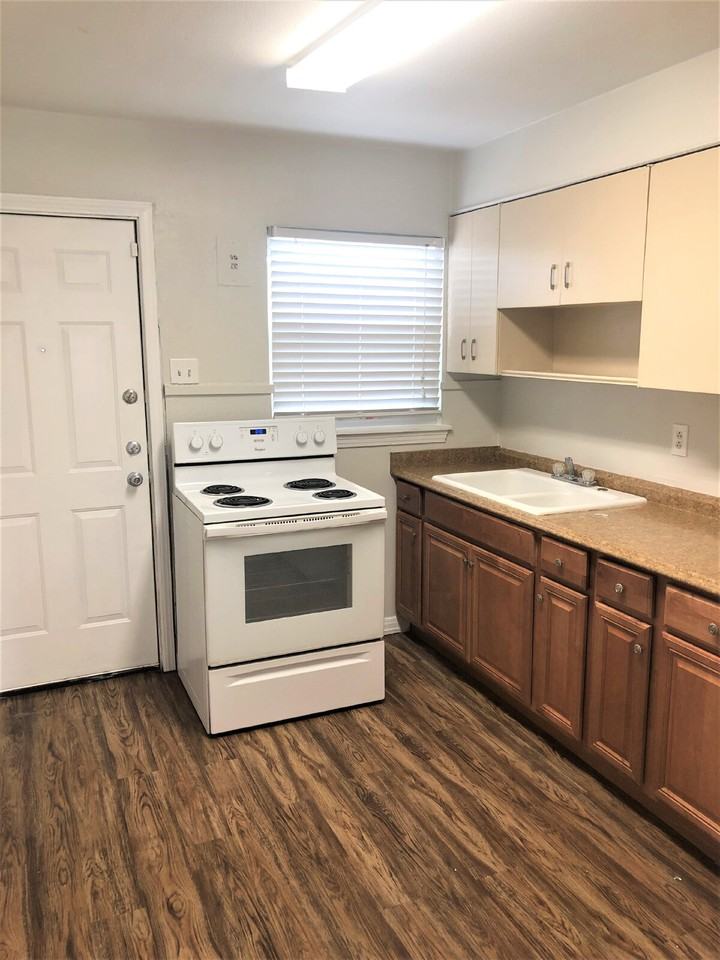 4006 36th St - Photo 4 of 8