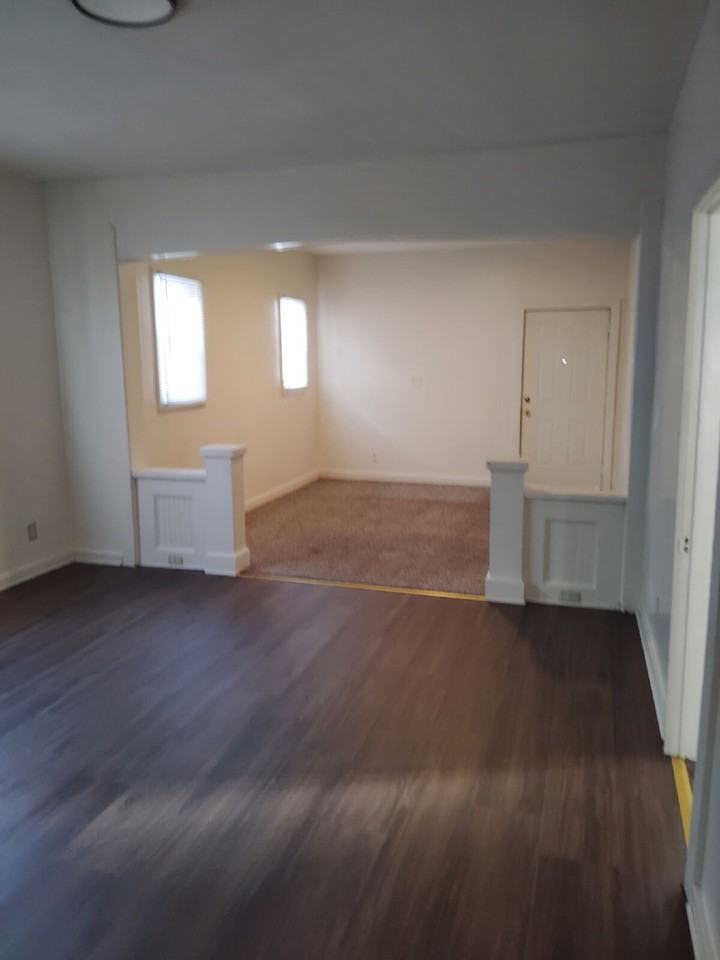 814 S 37th St - Photo 2 of 11