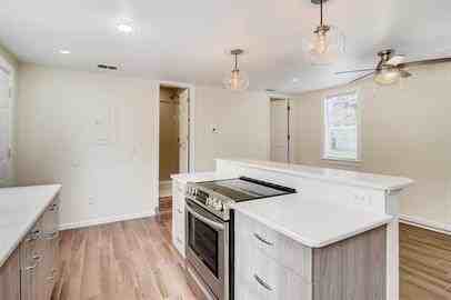 1116 Main St #101 - Photo 3 of 10