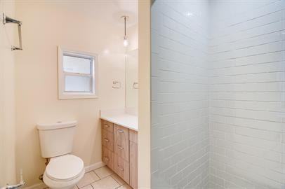 1116 Main St #101 - Photo 6 of 10