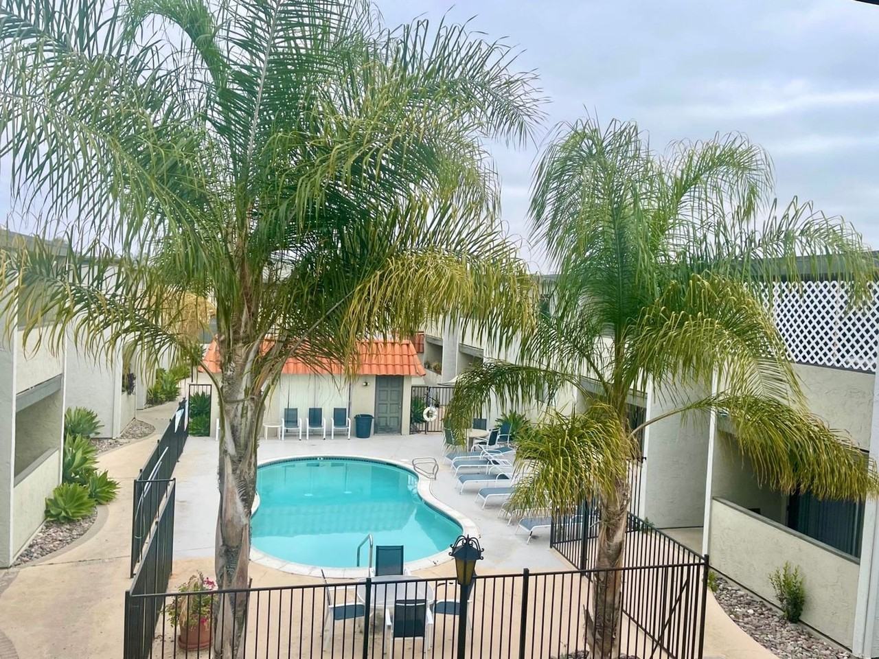 Cordova Apartments - Photo 6 of 7