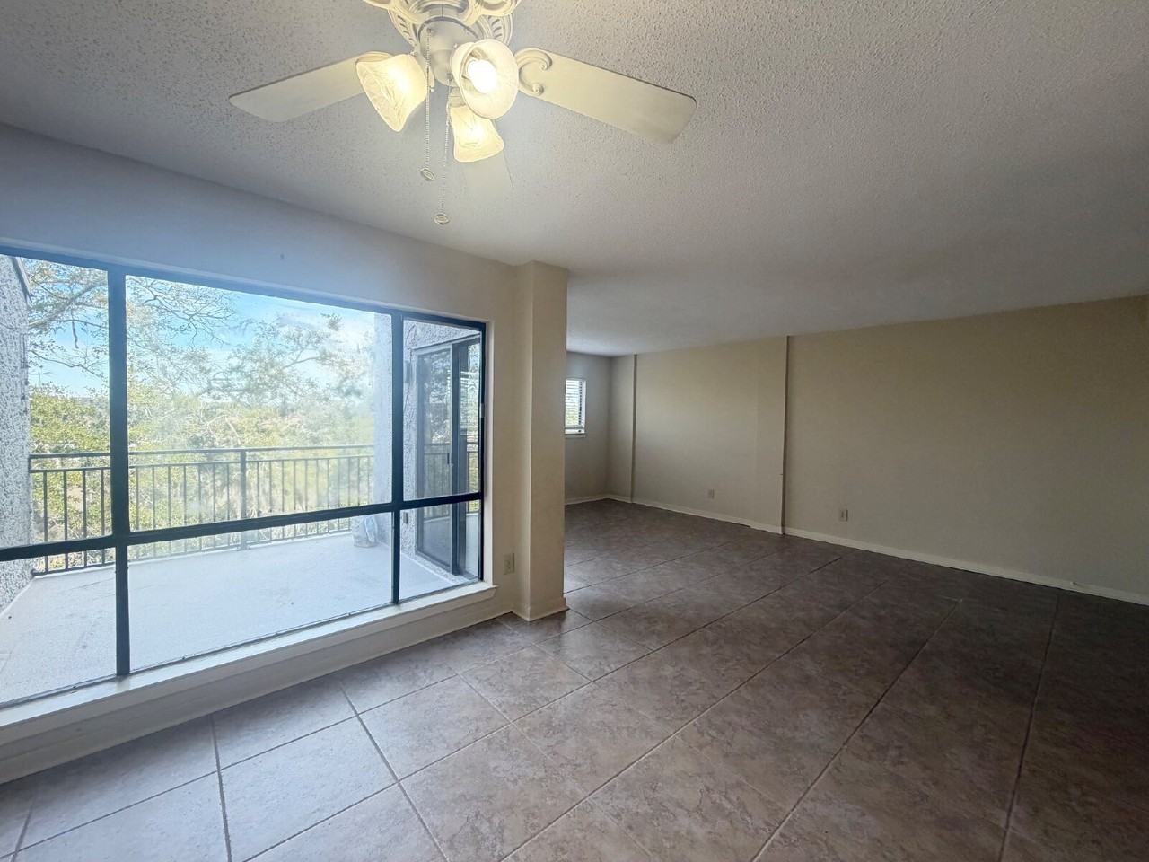 70 Paddle Boat Ln #405C - Photo 4 of 16