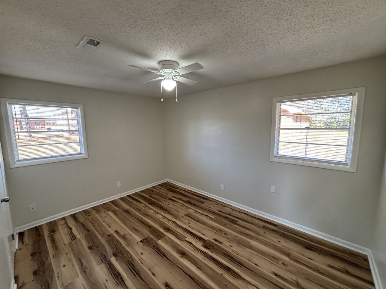 23 Dasinger St - Photo 7 of 15