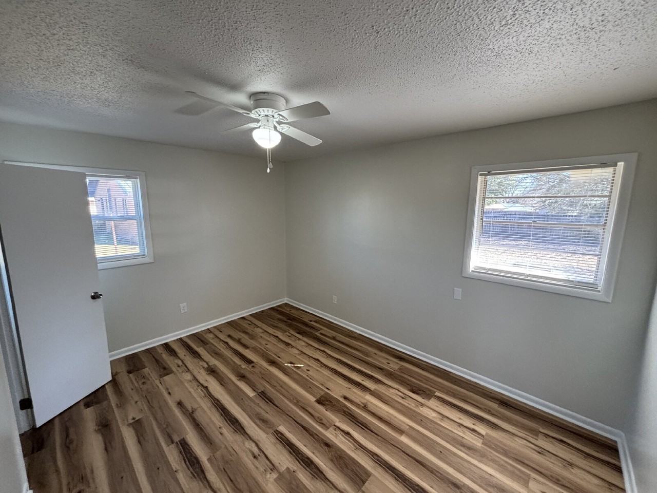 102 Parker Dr - Photo 6 of 14