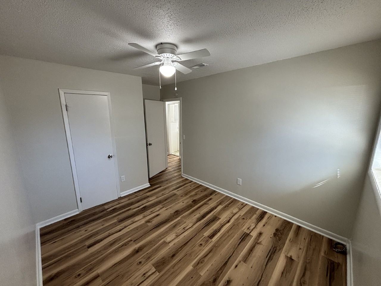 102 Parker Dr - Photo 7 of 14