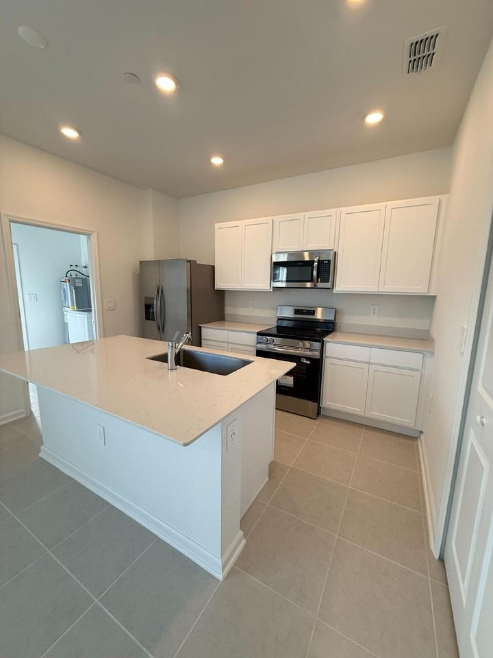 2332 Rider Rain Ln - Photo 6 of 20