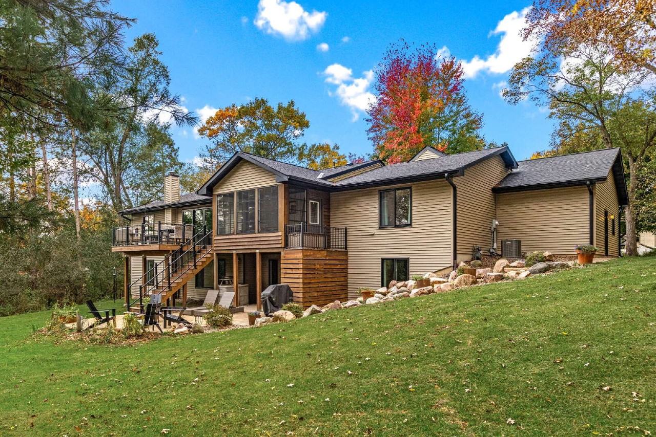 3803 Timber Creek Ct - Photo 5 of 50