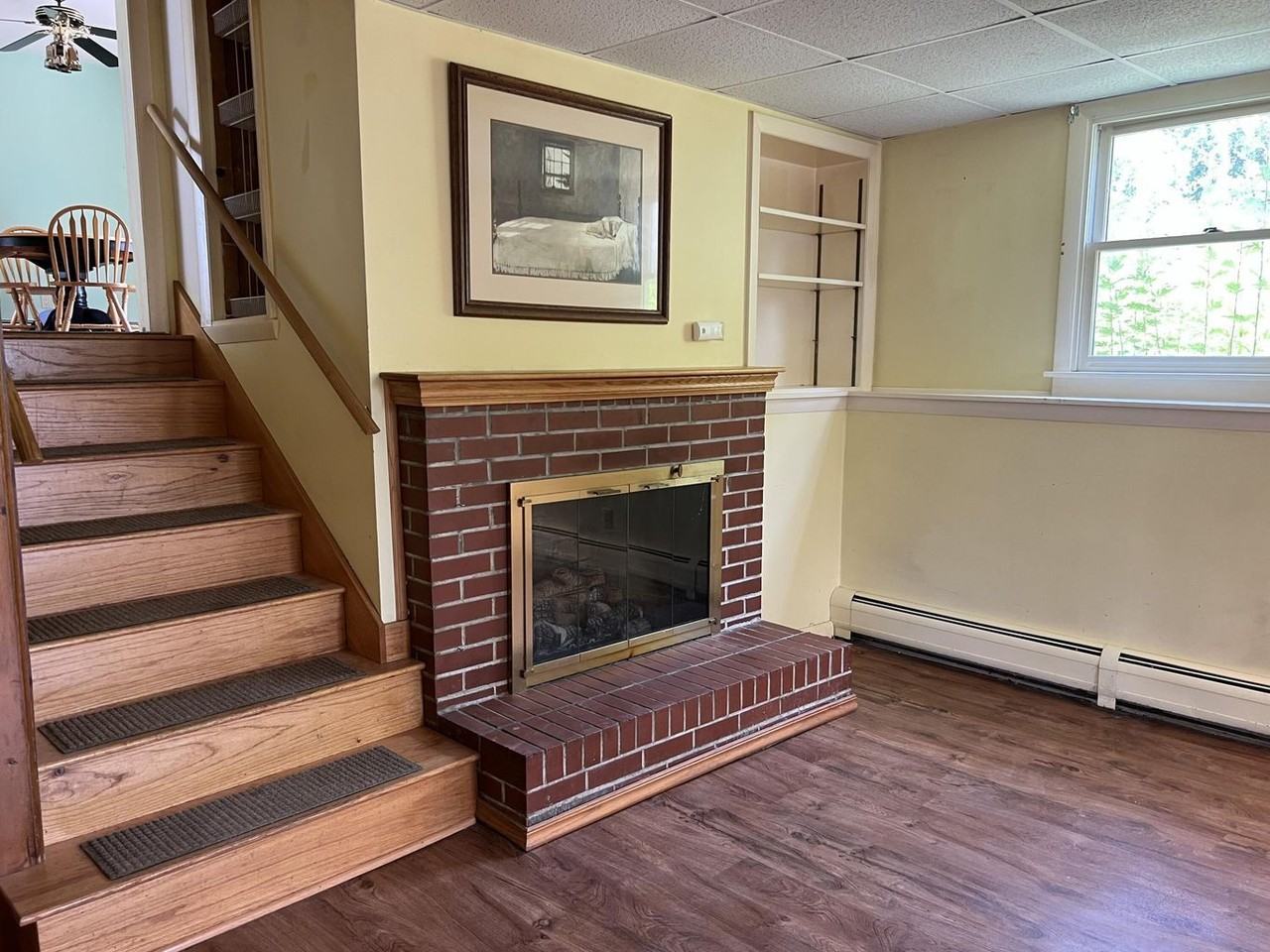 277 Pearl St - Photo 2 of 15