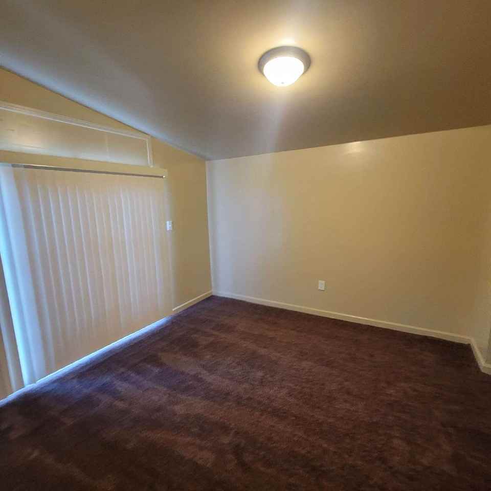 842 S Norfolk St - Photo 3 of 7