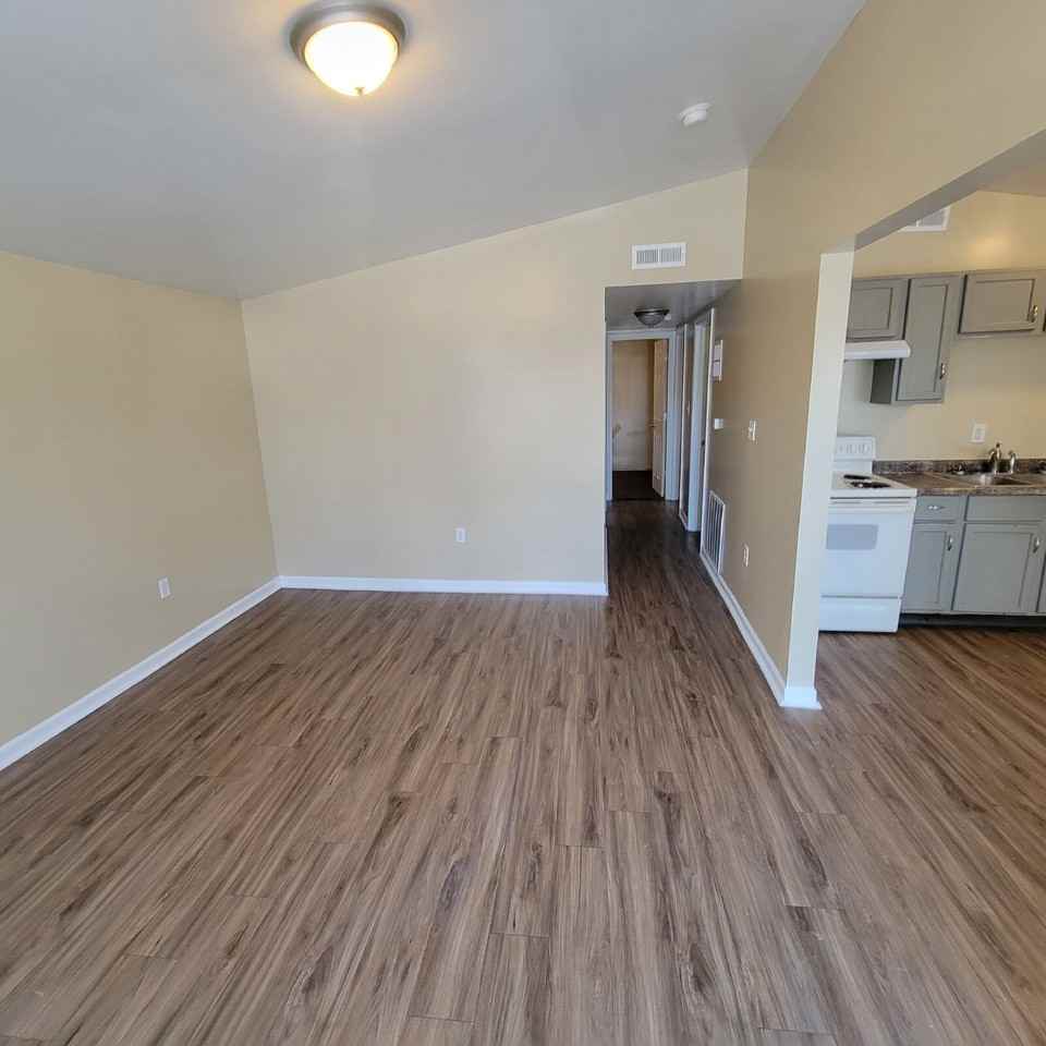 842 S Norfolk St - Photo 6 of 7