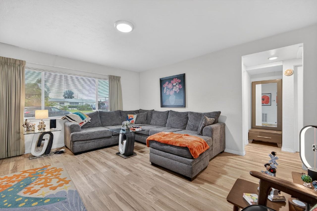 4273 Elkcam Blvd Se - Photo 6 of 31